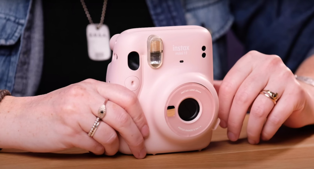 How to Troubleshoot a Flashing Light on the Instax Mini 11